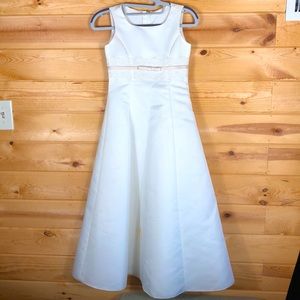 DAVID'S BRIDAL Satin Flower Girl Dress With Tulle Skirt # 7635 Size 8, Ivory